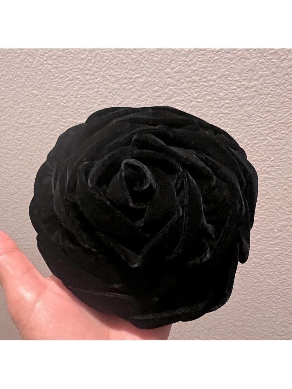 SAKS FIFTH AVENUE Millinery Salon vintage rose shape velvet hat